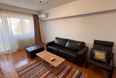 Apartament cu 3 camere decomandat în Dorobanți