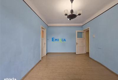 Apartament cu 2 camere semidecomandat în Ultracentral