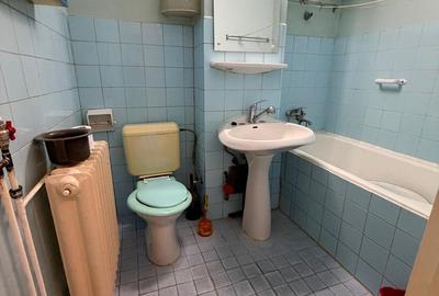 Apartament cu 3 camere decomandat, mobilat în Tipografilor