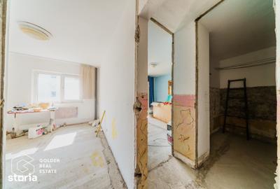 Apartament cu 3 camere decomandat în Alfa
