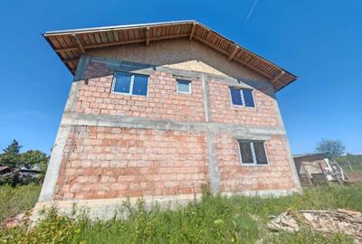 Casă cu 4 camere în Central - 6