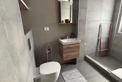 Apartament cu 2 camere, mobilat în Central