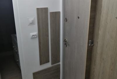 Garsonieră decomandată în Steaua