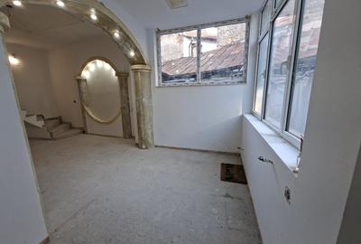 Casă cu 4 camere cu Teren 145 Mp în Unirii