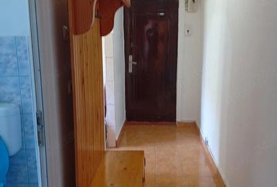 Apartament cu 2 camere semidecomandat în Rogerius