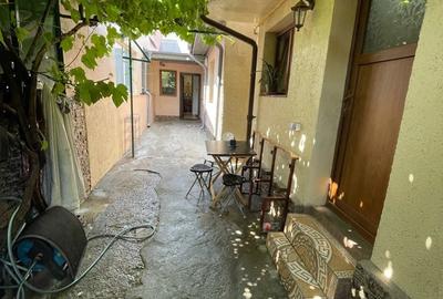 Casă cu 3 camere cu Teren 100 Mp în Colentina