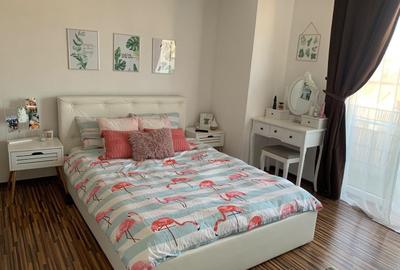 Apartament cu 3 camere semidecomandat, mobilat în Florești - 11