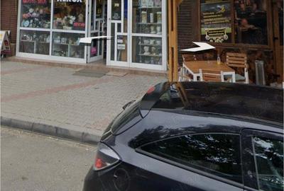 Spațiu comercial, de 55 mp, în Central - 7