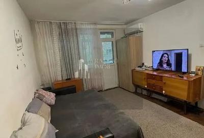 Apartament cu 2 camere semidecomandat în Tineretului