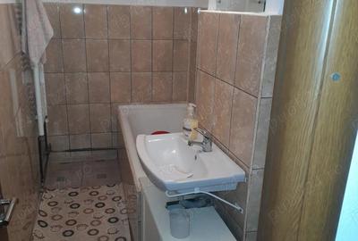 Apartament cu 3 camere decomandat în Central - 1
