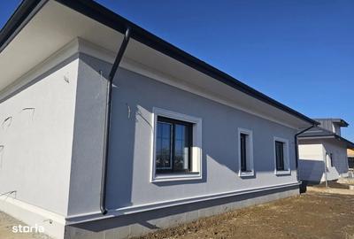 Casă cu 4 camere în Vârteju - 11