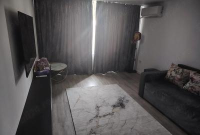 Apartament cu 3 camere decomandat în Buzaului