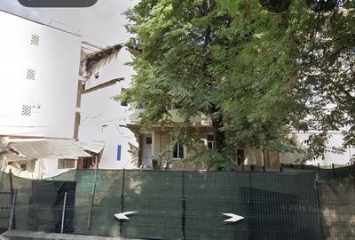 Apartament cu 3 camere nedecomandat în Unirii