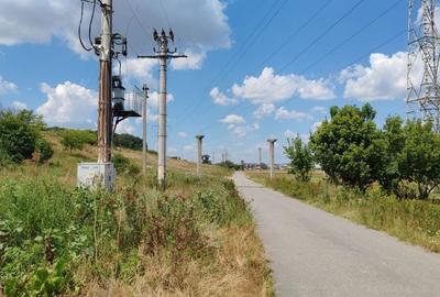 Teren de 1900 mp, în Central