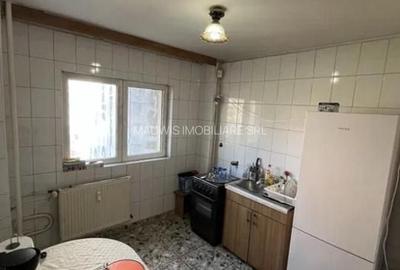 Apartament semidecomandat în Iancului