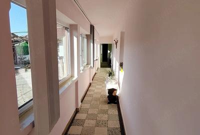 Casă cu 3 camere cu Teren 1500 Mp în Ianova