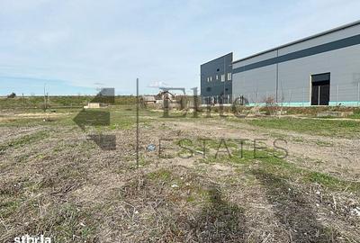 Teren de 4300 mp, în Vest