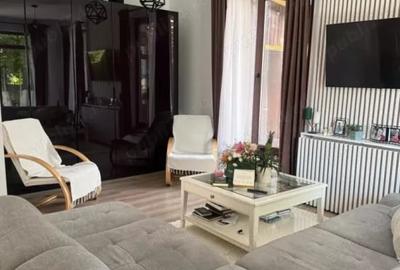 Duplex cu 4 camere cu Canalizare în Florești - 1