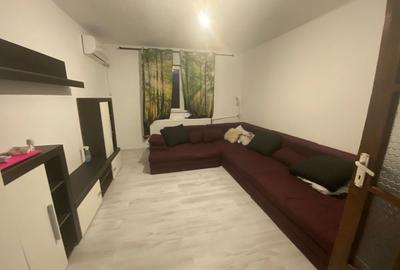Garsonieră decomandată în Buziașului