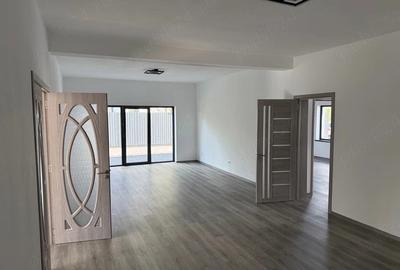Casă cu Teren 480 Mp în Central