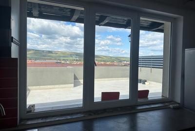 Apartament cu 2 camere semidecomandat în Florești