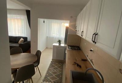 Apartament cu 2 camere decomandat în Exterior Vest