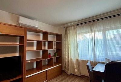 Apartament cu 2 camere decomandat, mobilat în Eroii Revoluției