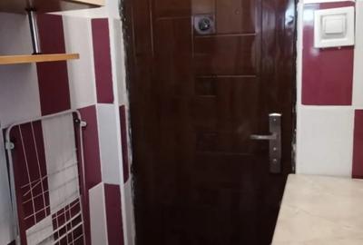 Garsonieră nedecomandată în Schela - 1