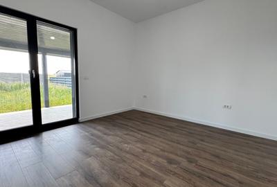 Duplex cu 4 camere cu Canalizare în Moșnița Nouă - 14