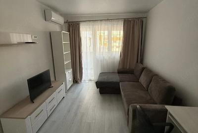Garsonieră decomandată în Apărătorii Patriei