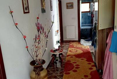 Casă cu 4 camere cu Teren 1950 Mp în Smârdan - 3