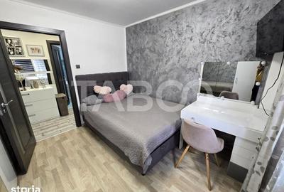 Apartament cu 3 camere decomandat în Trei Stejari