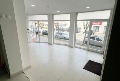 Spațiu comercial, de 70 mp, în Central - 9