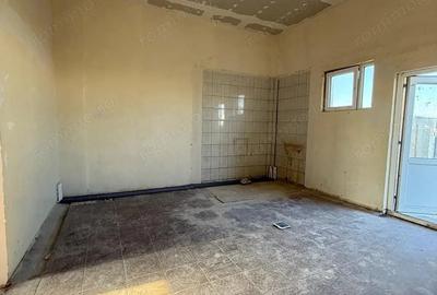 Casă cu Teren 800 Mp în Săcălaz - 3