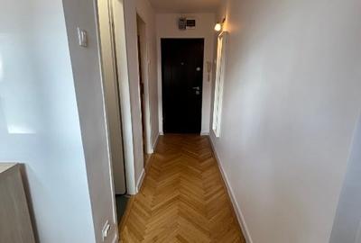 Apartament cu 2 camere decomandat, mobilat în Arcul de Triumf