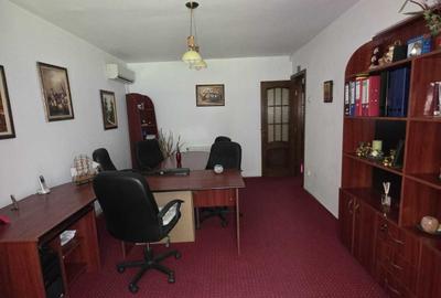 Spațiu comercial, de 70 mp, în Ultracentral - 1