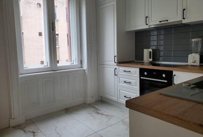 Apartament cu 3 camere semidecomandat în Ultracentral - 1