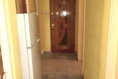 Apartament cu 2 camere decomandat în Micro 13