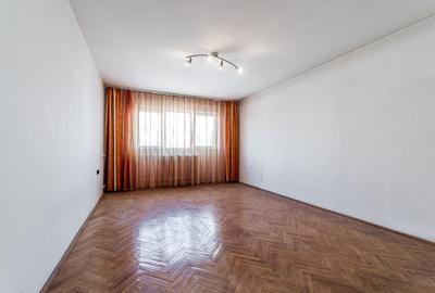 Apartament cu 2 camere decomandat în Confecții