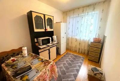 Apartament cu 4 camere decomandat în Drăgănești-Olt - 12