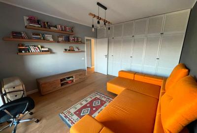 Apartament cu 3 camere decomandat în Lujerului