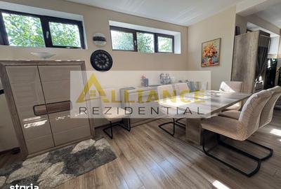 Casă cu 7 camere cu Teren 400 Mp în Central