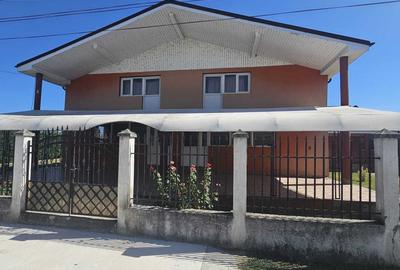 Casă cu 4 camere în Verguleasa