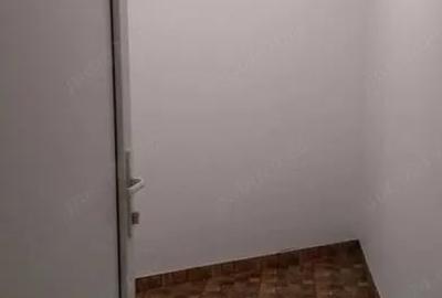 Spațiu comercial, de 5 mp, în Mihai Bravu