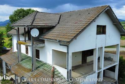 Casă cu 10 camere cu Teren 4324 Mp în Central - 6