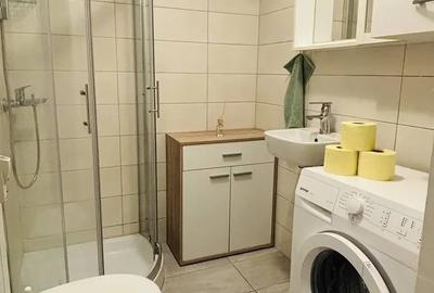 Garsonieră decomandată în Noua