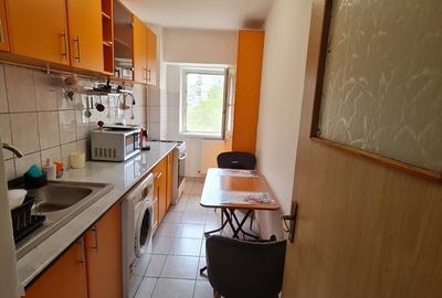 Garsonieră decomandată în 13 Septembrie