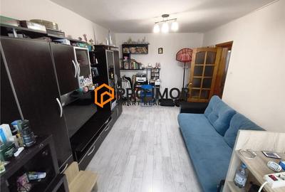 Apartament cu 2 camere semidecomandat, mobilat în 1 Decembrie