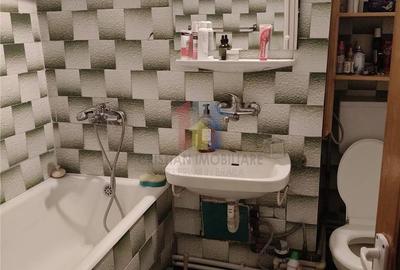 Apartament cu 2 camere decomandat în Călărași