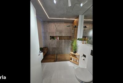Apartament cu 4 camere în Calea Călărașilor